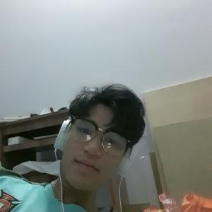 Hoàng Lê Vỹ